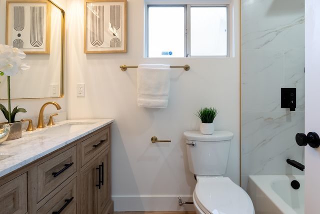 5592 Dewey Pl, Fremont, CA 94538