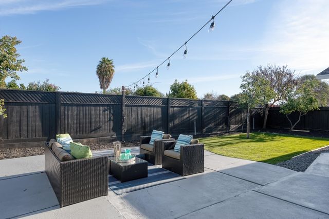 5592 Dewey Pl, Fremont, CA 94538