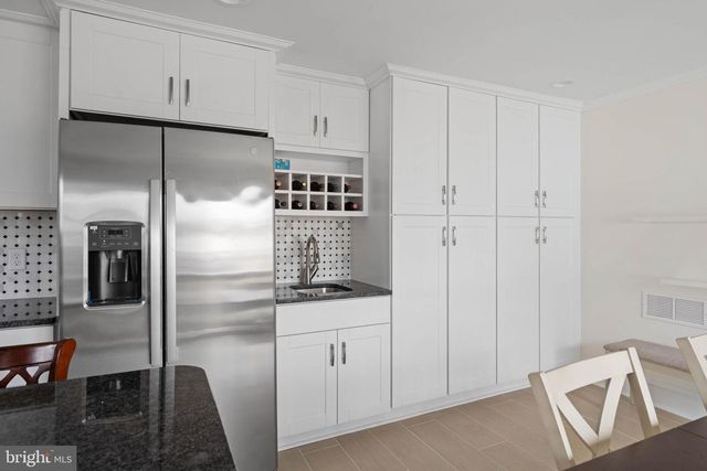 32 BROAD ST, Greenwood, DE 19950