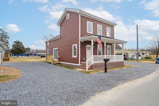 32 BROAD ST, Greenwood, DE 19950