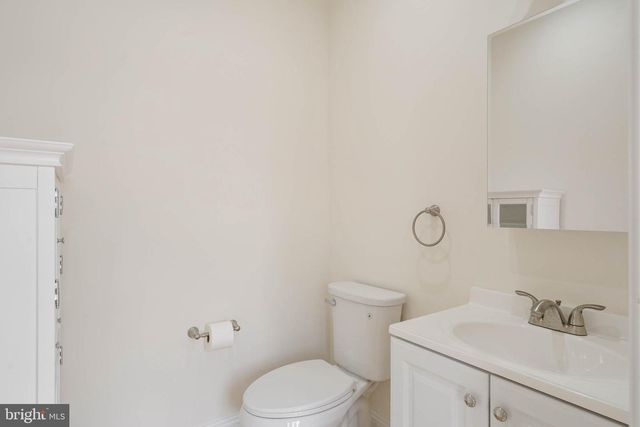 32 BROAD ST, Greenwood, DE 19950