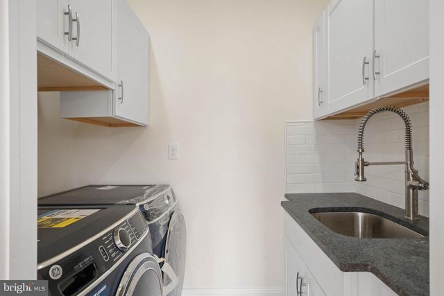 32 BROAD ST, Greenwood, DE 19950