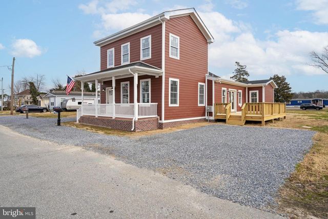 32 BROAD ST, Greenwood, DE 19950