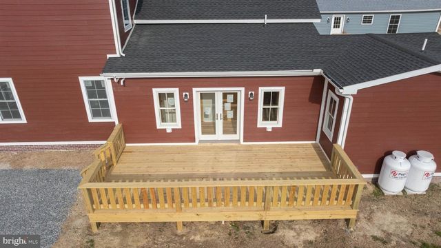 32 BROAD ST, Greenwood, DE 19950