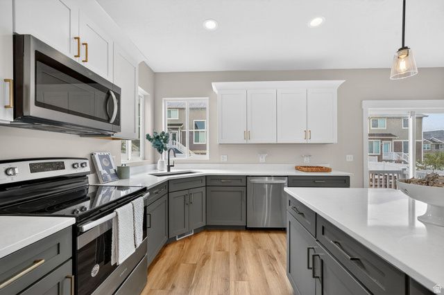 1274 W SAGEHILL DR, Saratoga Springs, UT 84045