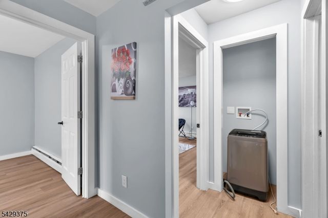 424 Bartlett St, Roselle Boro, NJ 07203