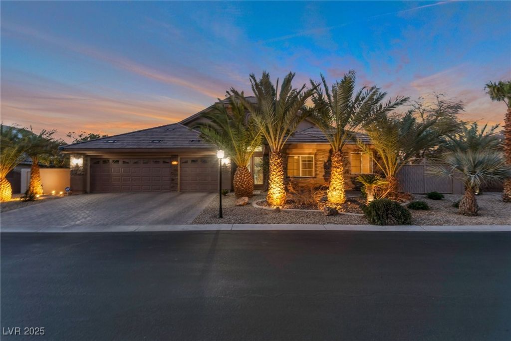 6012 Chessington Avenue, Las Vegas, NV 89131