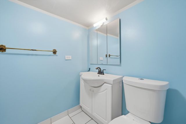 6252 157th Street, Oak Forest, IL 60452