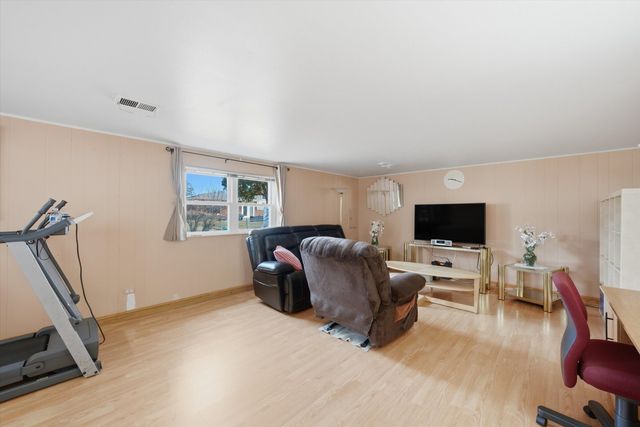 6252 157th Street, Oak Forest, IL 60452