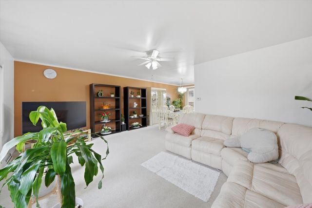 6252 157th Street, Oak Forest, IL 60452