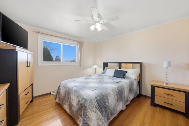 6252 157th Street, Oak Forest, IL 60452