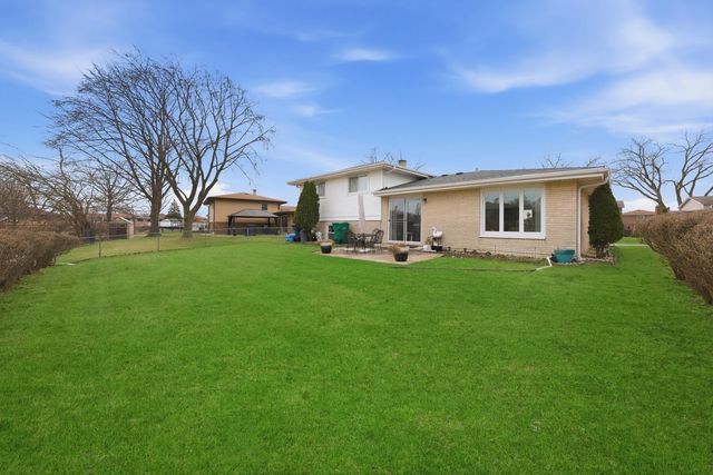 6252 157th Street, Oak Forest, IL 60452