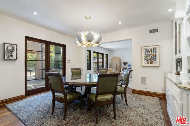 305 S June Street, Los Angeles, CA 90020