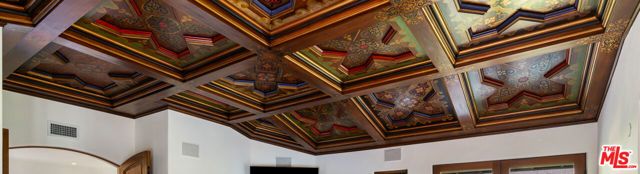 305 S June Street, Los Angeles, CA 90020