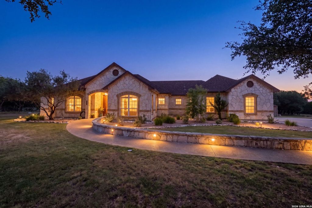 1195 Rio Brazos, Boerne, TX 78006