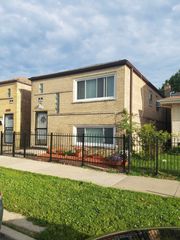 7445 W 64th Street, Summit, IL 60501