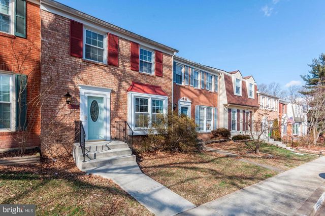 9512 MEADOW GROVE CT, Burke, VA 22015