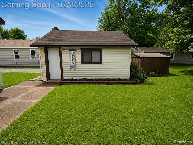 6621 Bunker Road, Burtchville, MI 48059