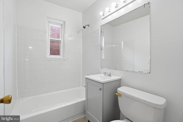 4240 FOOTE ST NE, Washington, DC 20019