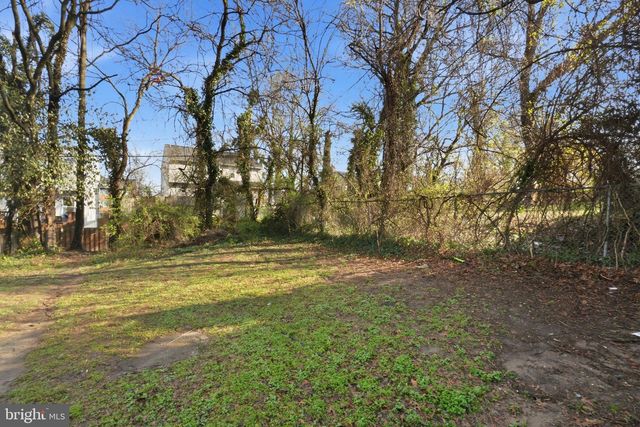 4240 FOOTE ST NE, Washington, DC 20019