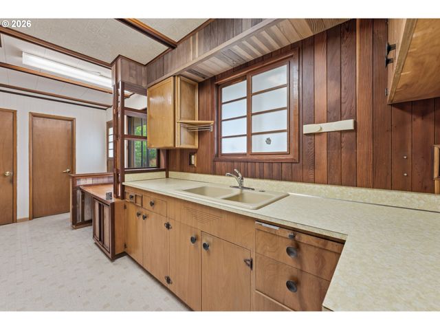 2355 Sw BALSAM Ave, Beaverton, OR 97005