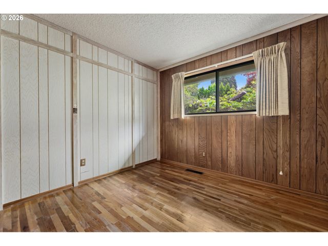 2355 Sw BALSAM Ave, Beaverton, OR 97005