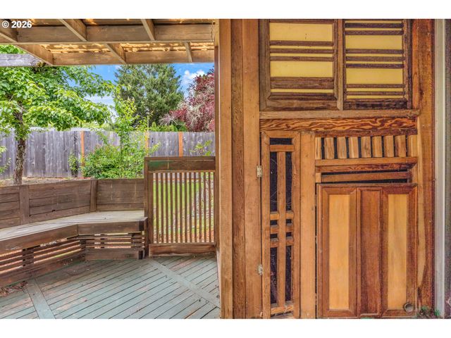 2355 Sw BALSAM Ave, Beaverton, OR 97005