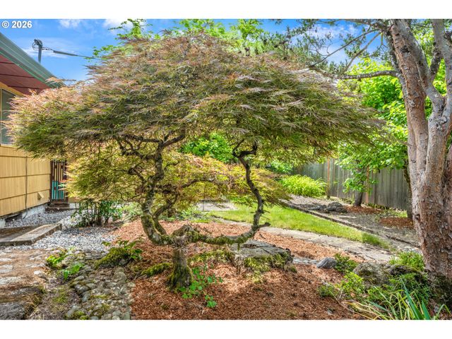 2355 Sw BALSAM Ave, Beaverton, OR 97005