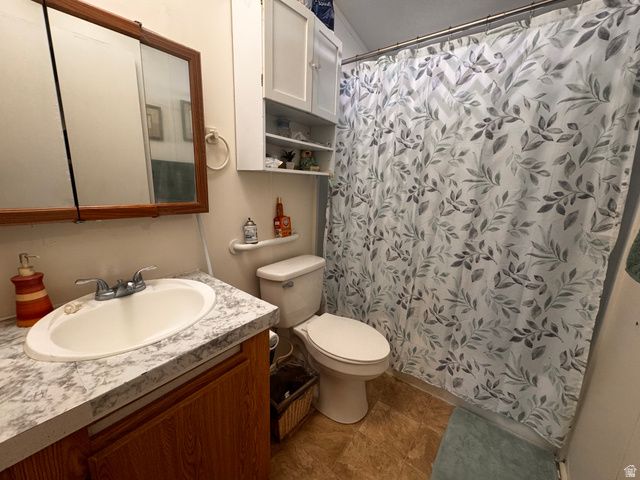 14 LAKEVIEW DR, Layton, UT 84041