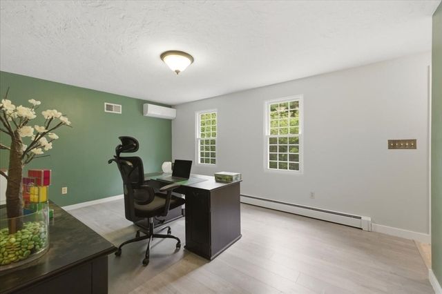 46 King St, Norfolk, MA 02056