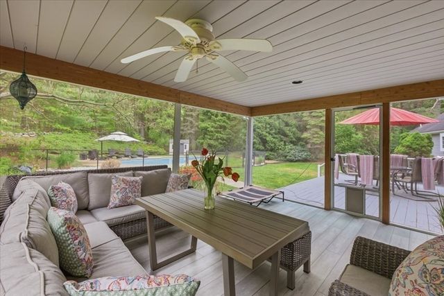46 King St, Norfolk, MA 02056