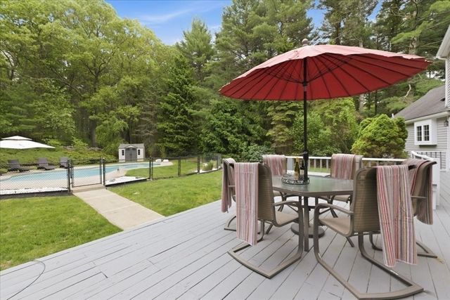 46 King St, Norfolk, MA 02056