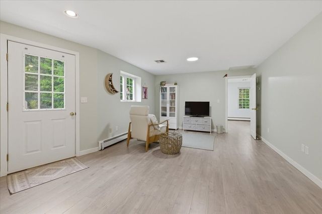 46 King St, Norfolk, MA 02056