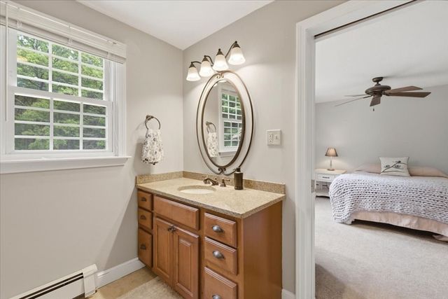 46 King St, Norfolk, MA 02056