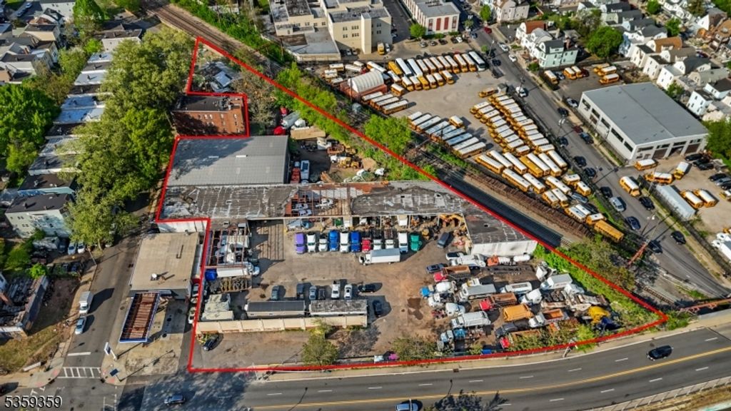 10 Park Ave, East Orange City, NJ 07017 — exterior