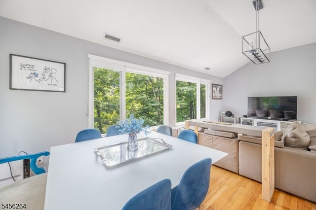 42 W Shore Dr, Vernon Twp., NJ 07462