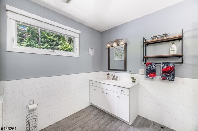 42 W Shore Dr, Vernon Twp., NJ 07462
