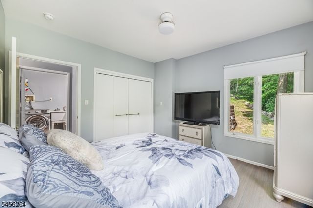 42 W Shore Dr, Vernon Twp., NJ 07462