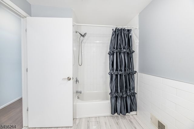 42 W Shore Dr, Vernon Twp., NJ 07462