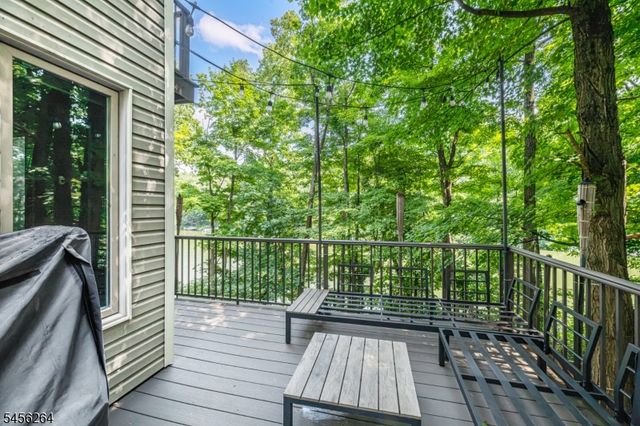 42 W Shore Dr, Vernon Twp., NJ 07462