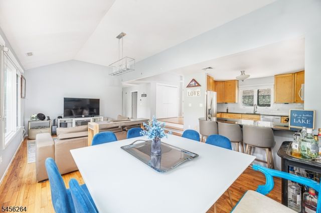 42 W Shore Dr, Vernon Twp., NJ 07462