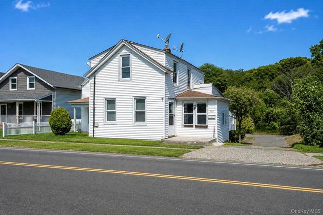 458-460 N Corona Avenue, Valley Stream, NY 11580