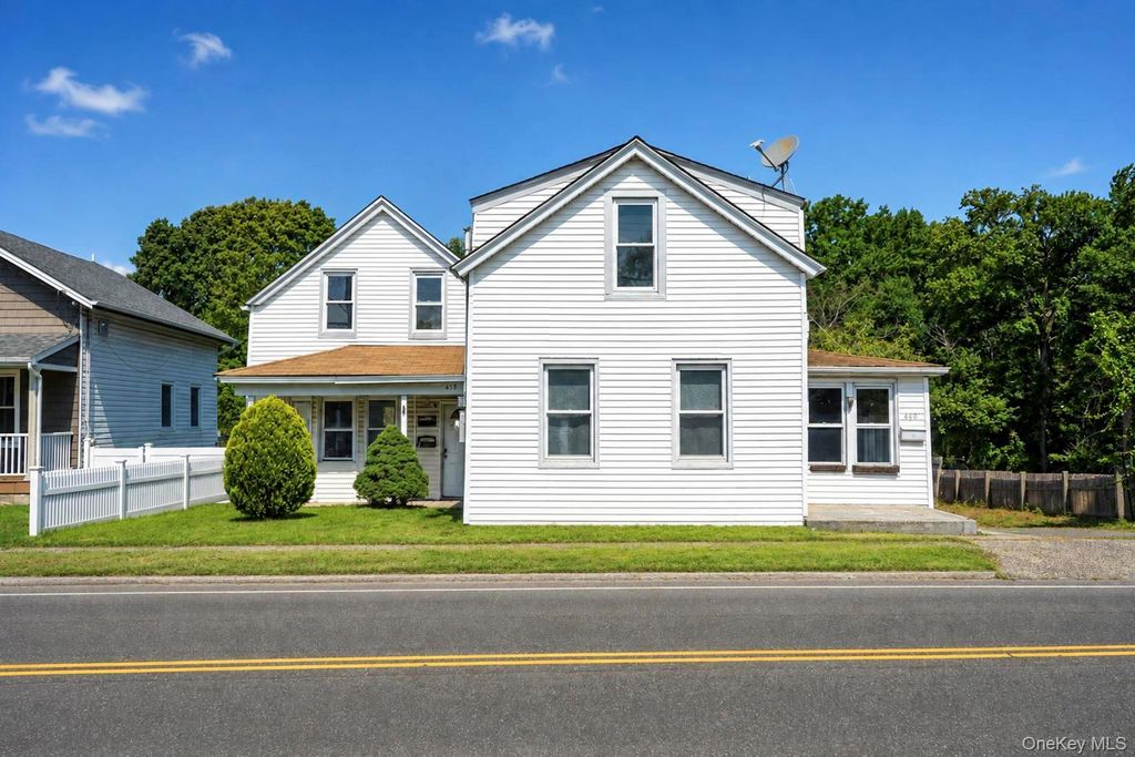 458-460 N Corona Avenue, Valley Stream, NY 11580