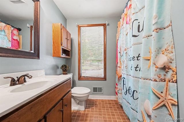 107 Michelle Drive, Romeo, MI 48065