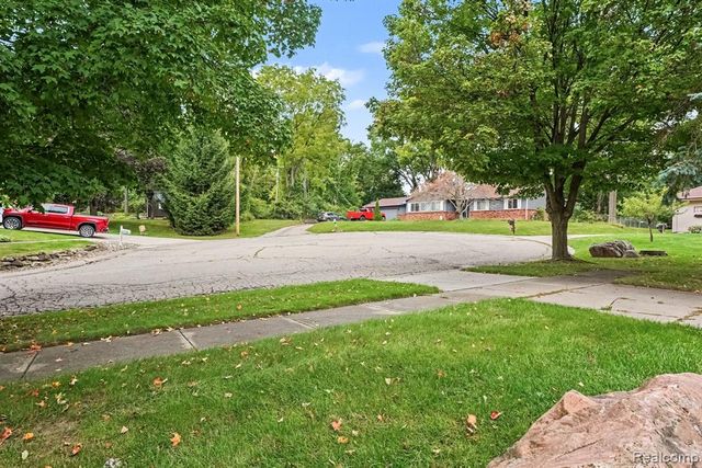 107 Michelle Drive, Romeo, MI 48065