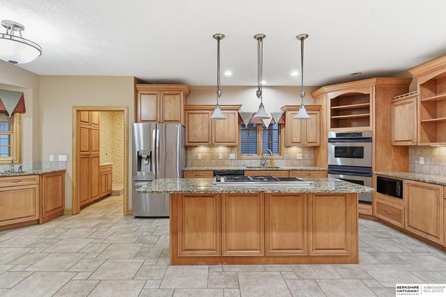 10669 Oak Park Lane, Blair, NE 68008