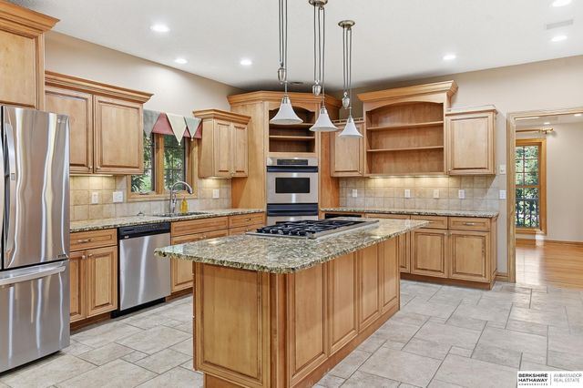 10669 Oak Park Lane, Blair, NE 68008