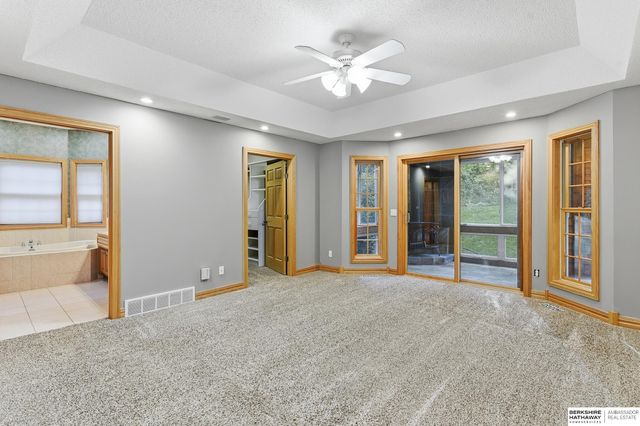 10669 Oak Park Lane, Blair, NE 68008