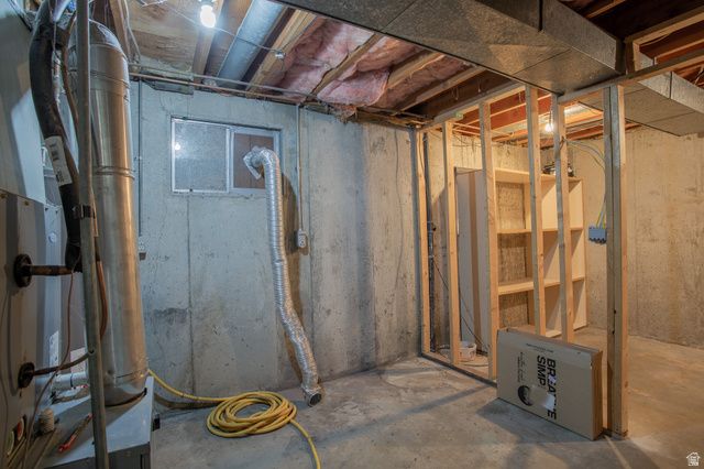 3305 W PAULA ANN ST, Taylorsville, UT 84129