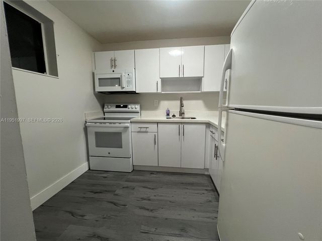 11309 SW 200th St 103-C, Miami, FL 33157